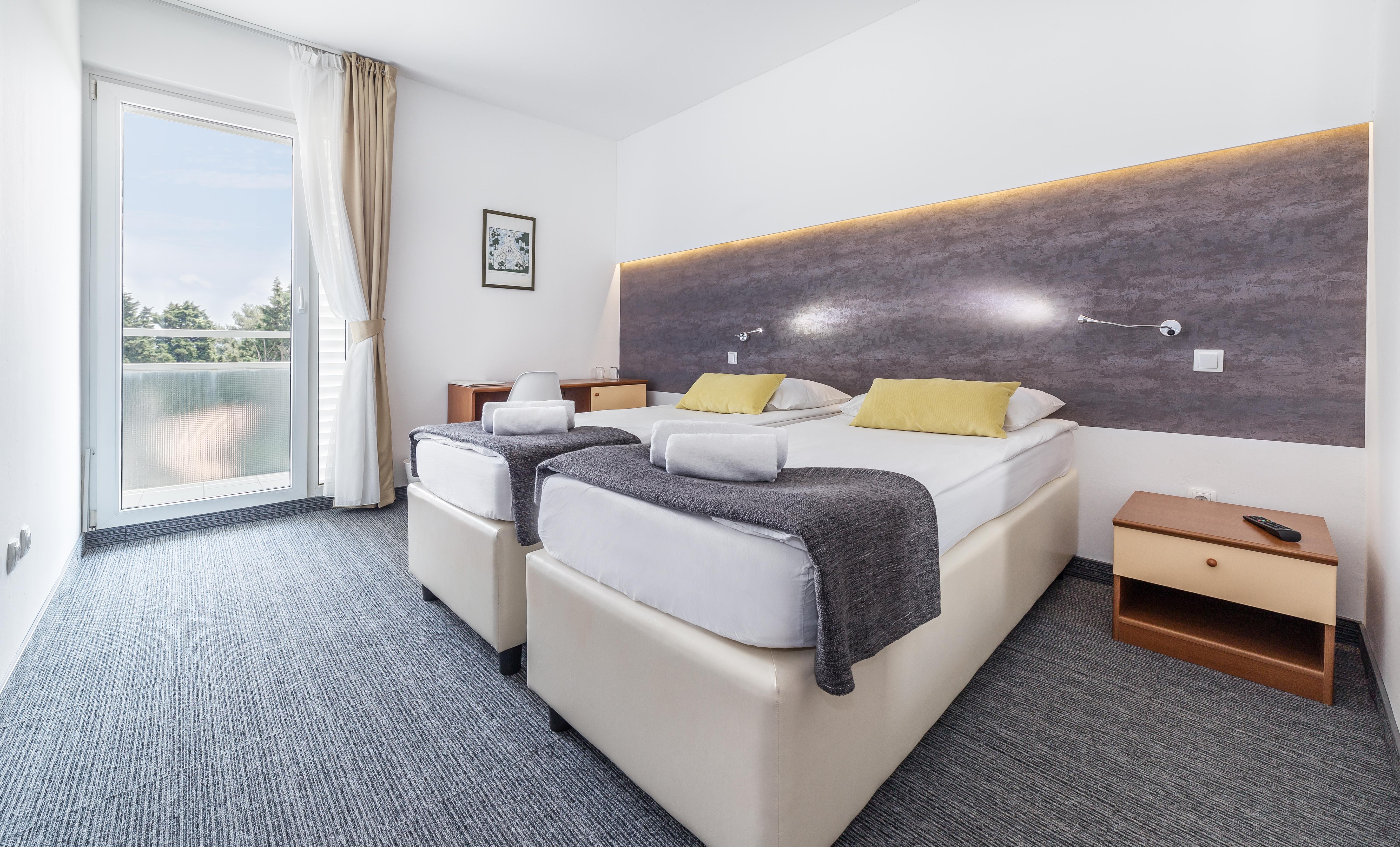 Hotel Punta Vodice Exterior photo