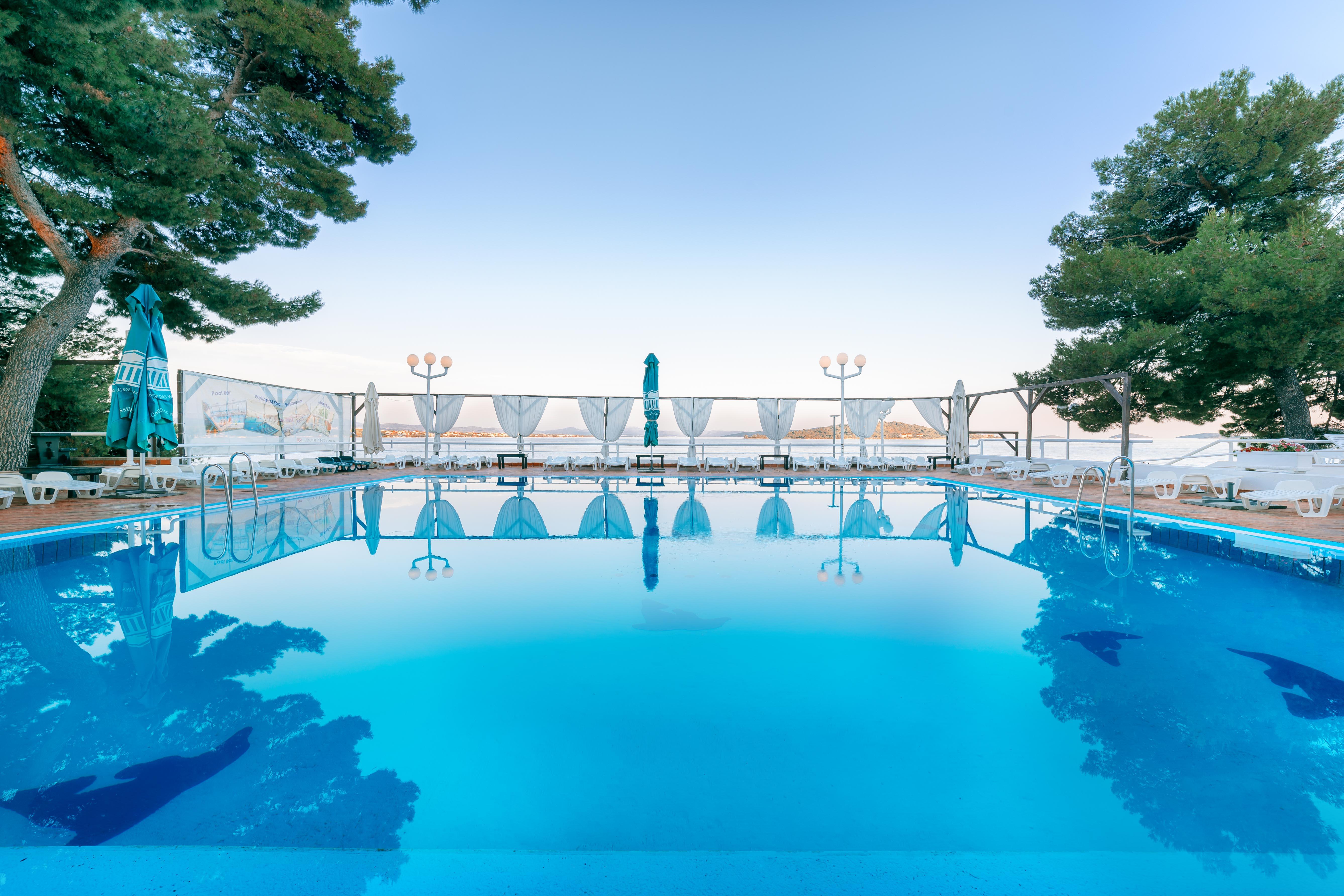 Hotel Punta Vodice Exterior photo