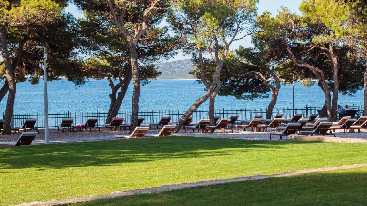 Hotel Punta Vodice Exterior photo