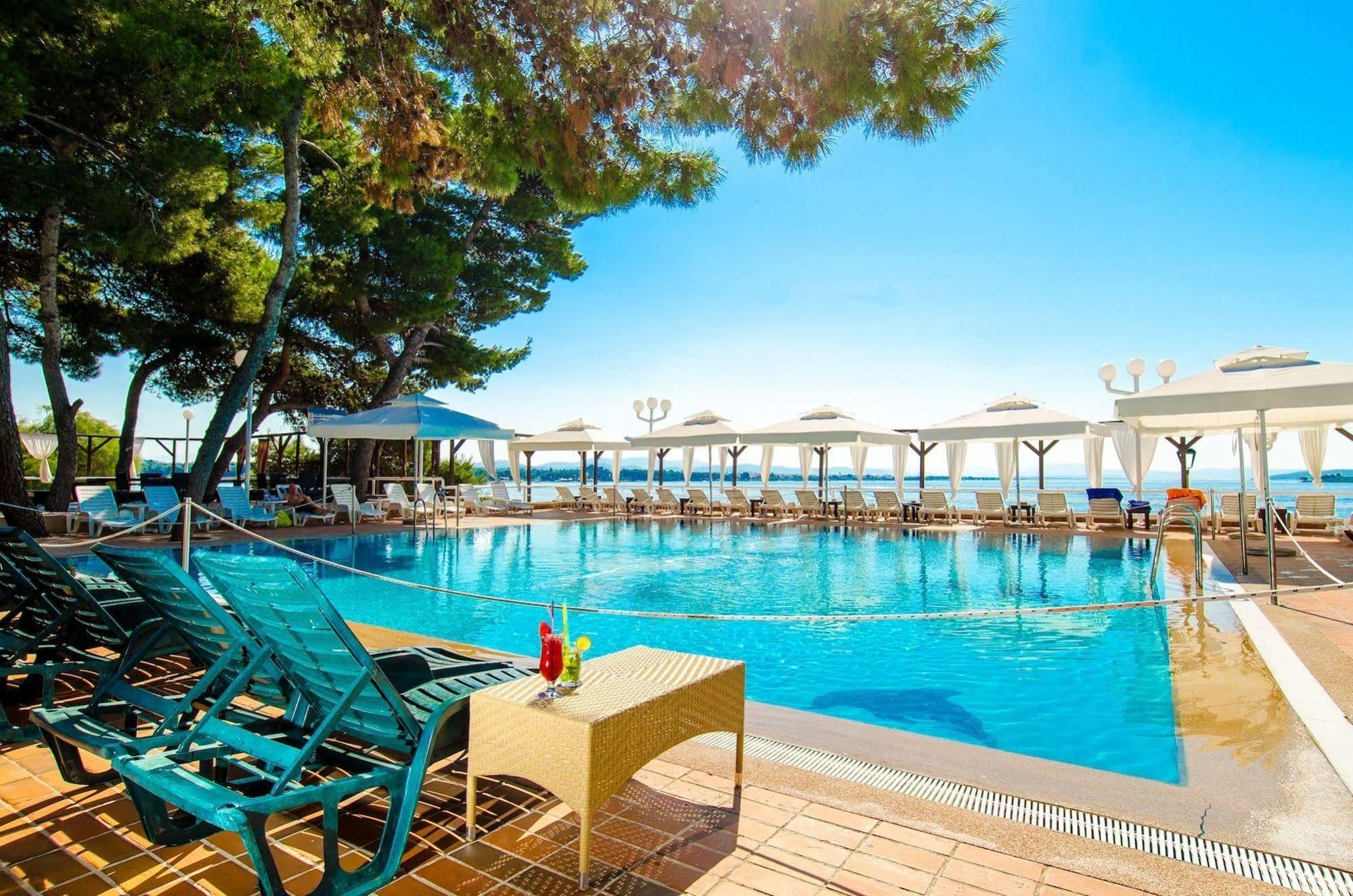 Hotel Punta Vodice Exterior photo