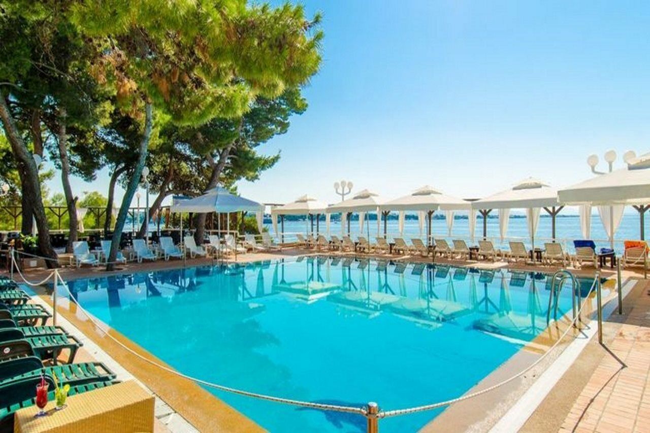 Hotel Punta Vodice Exterior photo